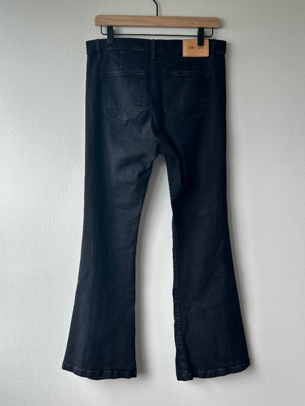 Saint + Sofia Bowie Stretch Flare Jeans Black Wash Patch Pocket Size 8 - Picture 3 of 9